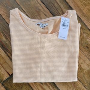 NWT American Eagle Outfitters yellow checked tshirt